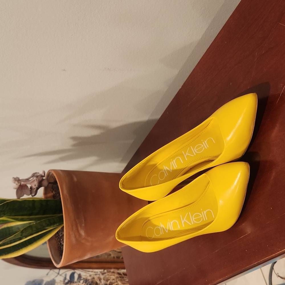 Calvin Klein Yellow Heels💛